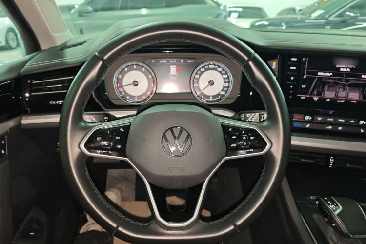 Used Volkswagen Touareg 2021 2.0 TSI Flagship Special Edition Steering Wheel