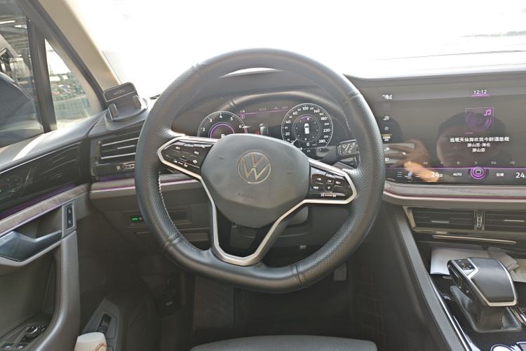 Used Volkswagen Touareg 2021 2.0 TSI RuiShang Edition Steering Wheel