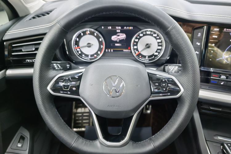 Used Volkswagen Touareg 2021 2.0 TSI Flagship Special Edition Steering Wheel