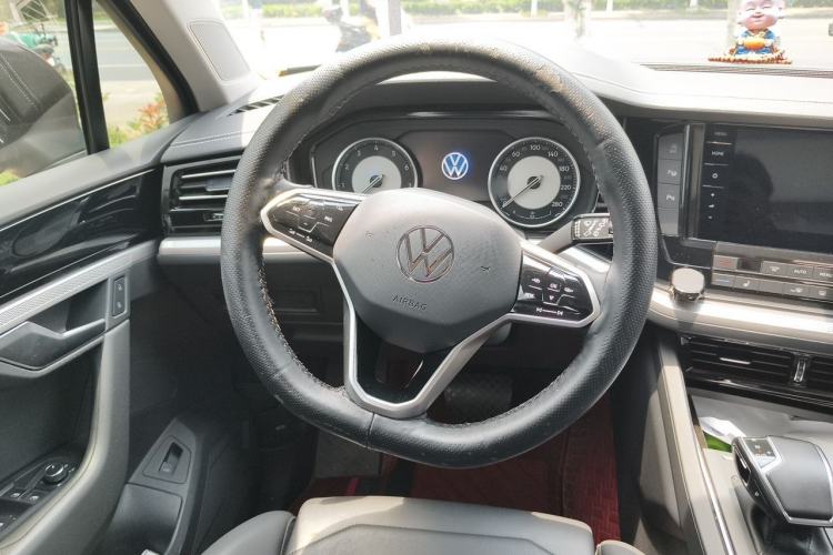 Used Volkswagen Touareg 2021 2.0 TSI RuiShang Edition Steering Wheel