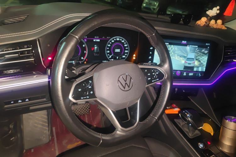 Used Volkswagen Touareg 2021 2.0 TSI RuiShang Edition Steering Wheel