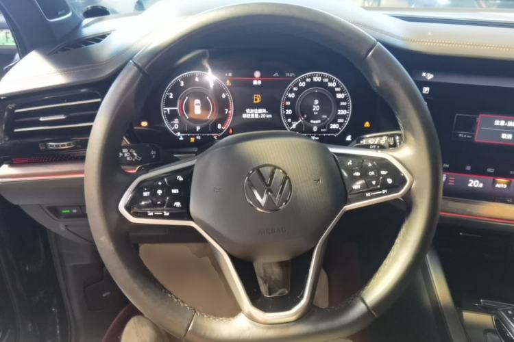 Used Volkswagen Touareg 2021 3.0 TSI Prestige Edition Steering Wheel
