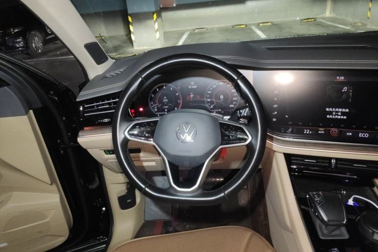 Used Volkswagen Touareg 2021 3.0 TSI Prestige Edition Steering Wheel