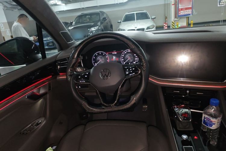 Used Volkswagen Touareg 2021 2.0 TSI Ruiyi Edition Steering Wheel