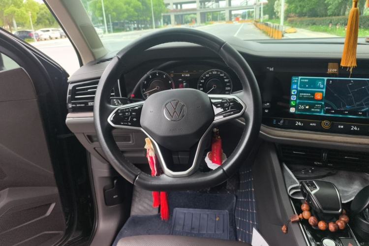 Used Volkswagen Touareg 2021 3.0 TSI Prestige Edition Classic Sport Package Steering Wheel