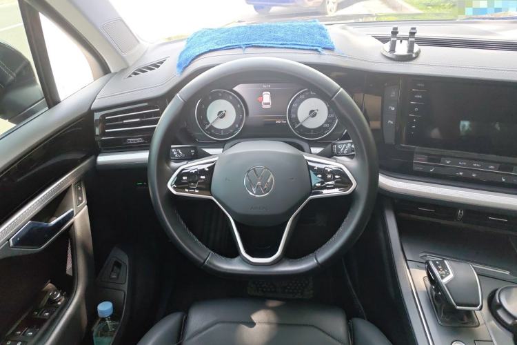 Used Volkswagen Touareg 2021 2.0 TSI Flagship Special Edition Steering Wheel