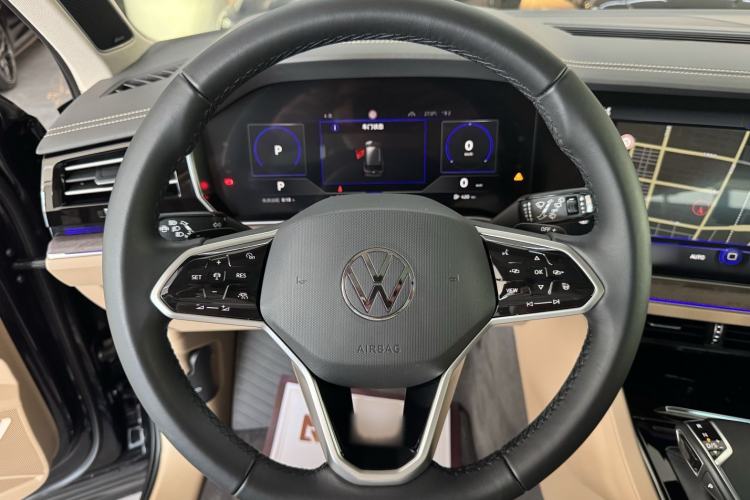 Used Volkswagen Touareg 2021 3.0 TSI Prestige Edition Steering Wheel