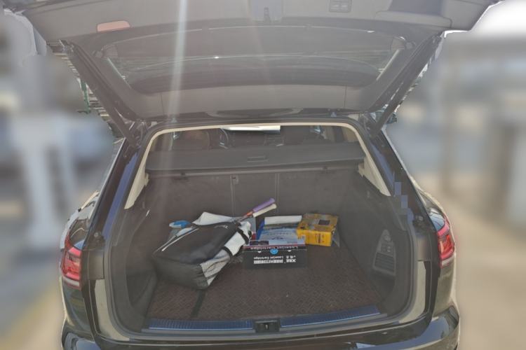 Used Volkswagen Touareg 2021 2.0 TSI RuiShang Edition Trunk