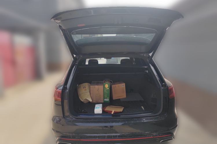 Used Volkswagen Touareg 2021 3.0 TSI Prestige Edition Trunk