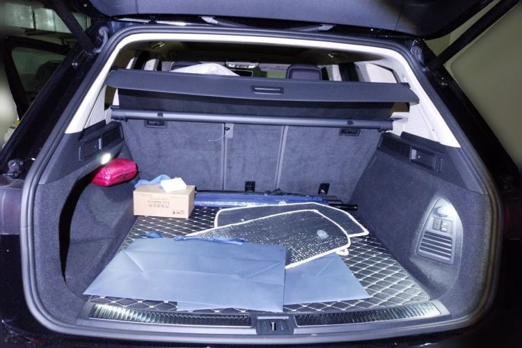 Used Volkswagen Touareg 2021 2.0 TSI RuiShang Edition Trunk