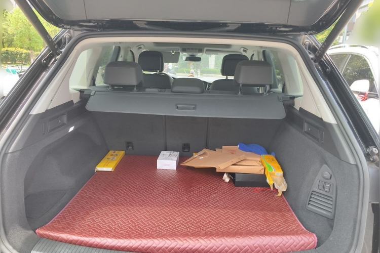 Used Volkswagen Touareg 2021 2.0 TSI RuiShang Edition Trunk
