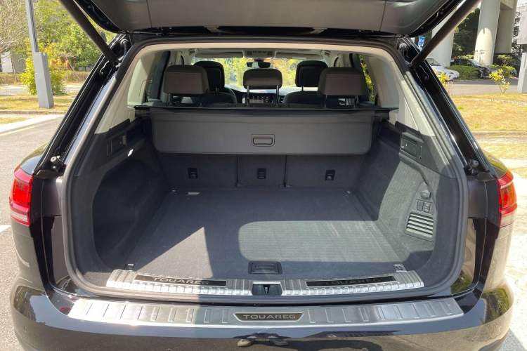 Used Volkswagen Touareg 2021 2.0 TSI Flagship Special Edition Trunk