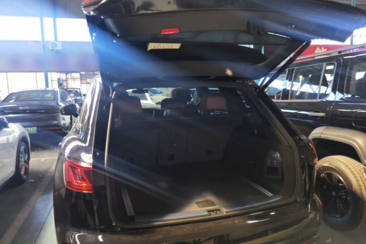 Used Volkswagen Touareg 2021 3.0 TSI Prestige Edition Trunk