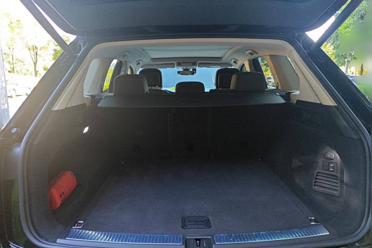 Used Volkswagen Touareg 2021 3.0 TSI Prestige Edition Classic Sport Package Trunk