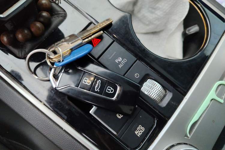 Used Volkswagen Touareg 2021 3.0 TSI Prestige Edition Classic Sport Package Vehicle Key