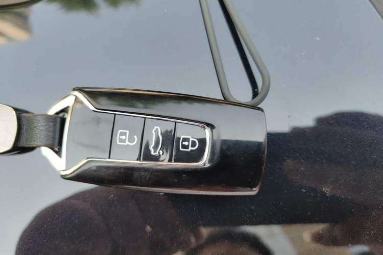 Used Volkswagen Touareg 2021 3.0 TSI Prestige Edition Classic Sport Package Vehicle Key