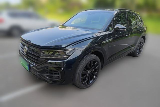 Ojetý Volkswagen Touareg 2021 3.0 TSI Prestige Edition
