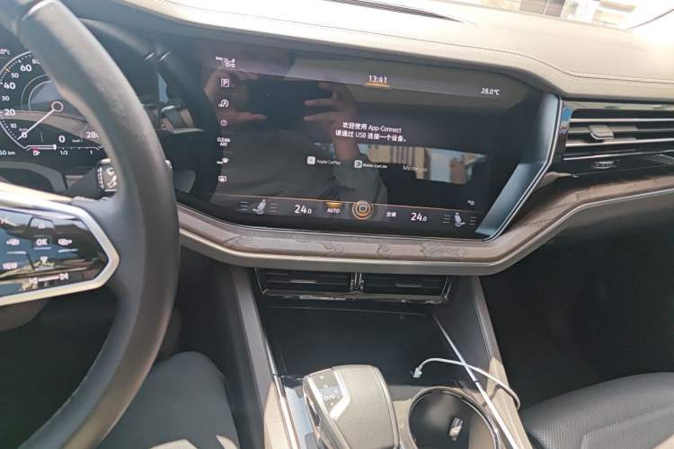 Used Volkswagen Touareg 2021 2.0 TSI RuiShang Edition Audio And AC Panel