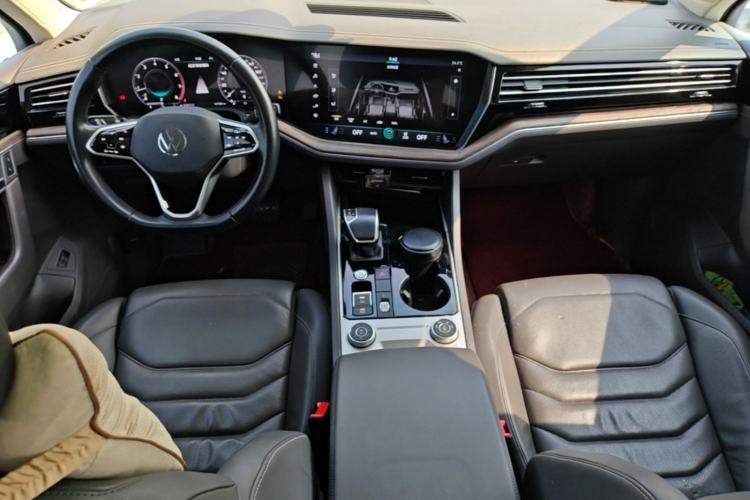 Used Volkswagen Touareg 2021 2.0 TSI Ruiyi Edition Center Console