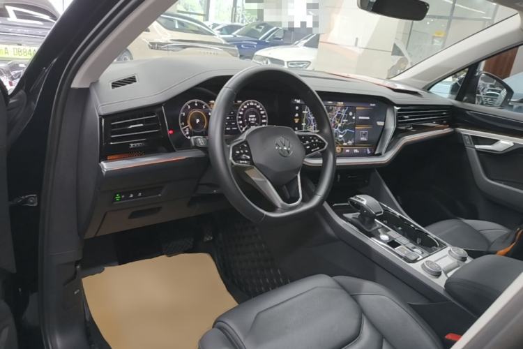 Used Volkswagen Touareg 2021 3.0 TSI Prestige Edition Classic Sport Package Center Console