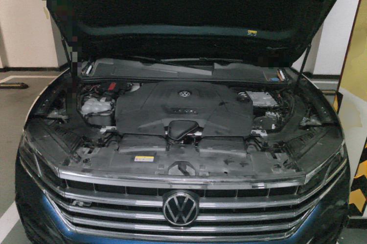 Used Volkswagen Touareg 2021 3.0 TSI Prestige Edition Classic Sport Package Engine Bay