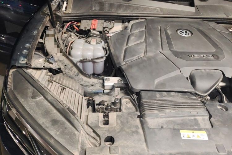 Used Volkswagen Touareg 2021 3.0 TSI Prestige Edition Classic Sport Package Engine Bay Right