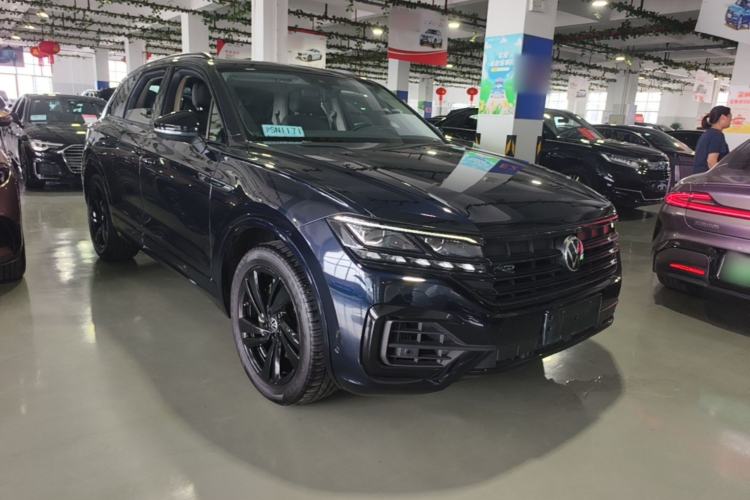 Used Volkswagen Touareg 2021 3.0 TSI Luxury Edition Black Diamond Sport Package Exterior 1