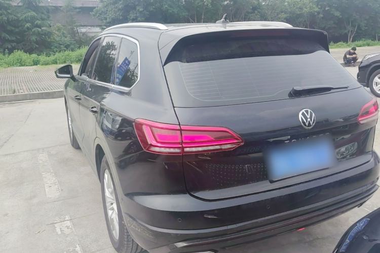 Used Volkswagen Touareg 2021 2.0 TSI RuiShang Edition Exterior 2