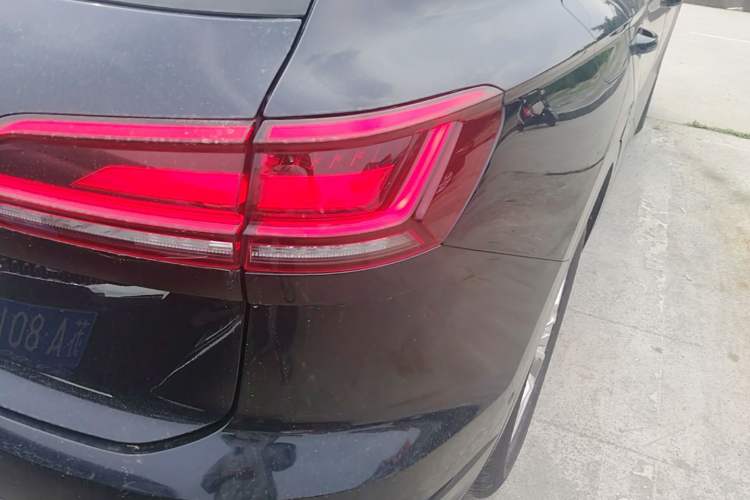 Used Volkswagen Touareg 2021 2.0 TSI RuiShang Edition Exterior 3