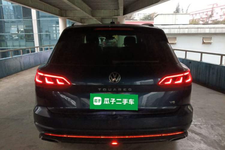 Used Volkswagen Touareg 2021 3.0 TSI Luxury Edition Black Diamond Sport Package Exterior 4
