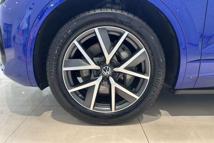 Used Volkswagen Touareg 2021 3.0 TSI Prestige Edition Classic Sport Package Exterior 8