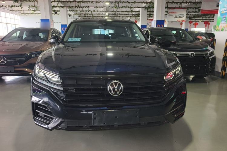 Used Volkswagen Touareg 2021 3.0 TSI Luxury Edition Black Diamond Sport Package Front