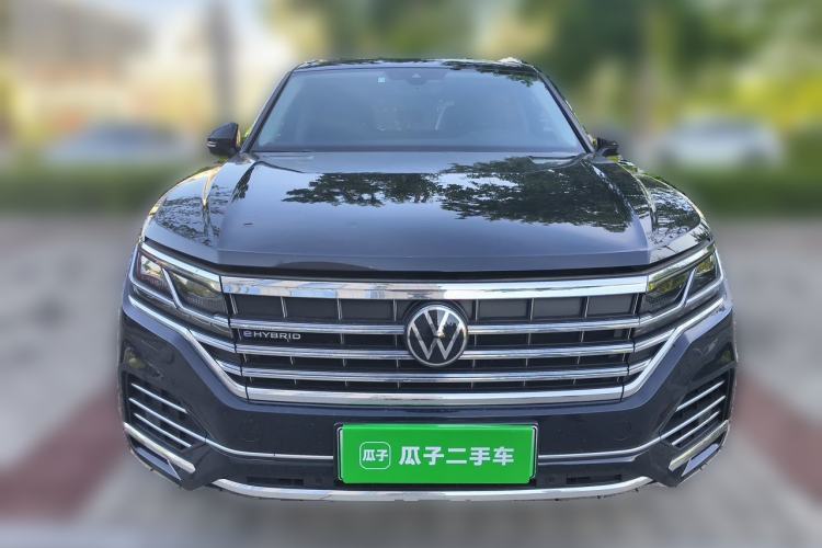 Used Volkswagen Touareg  Front