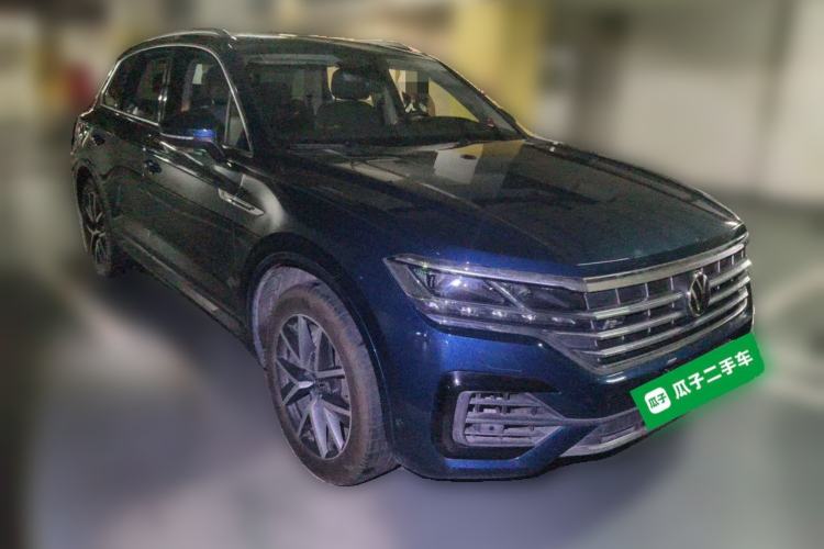 Used Volkswagen Touareg 2021 3.0 TSI Prestige Edition Classic Sport Package Front Right 45 Deg