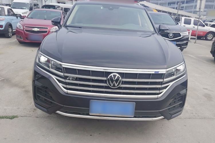 Used Volkswagen Touareg 2021 2.0 TSI RuiShang Edition Front