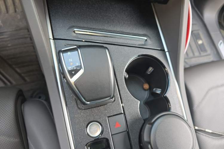 Used Volkswagen Touareg 2021 2.0 TSI Ruiyi Edition Gear Lever