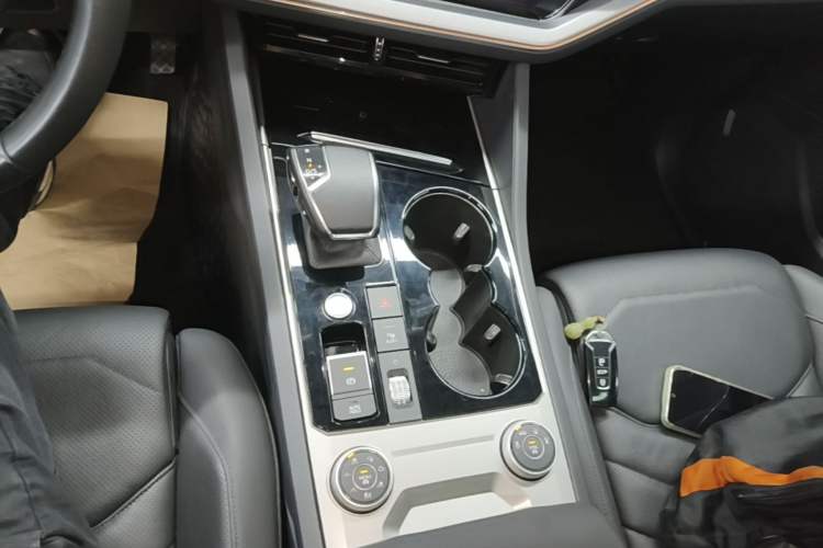 Used Volkswagen Touareg 2021 3.0 TSI Prestige Edition Classic Sport Package Gear Lever