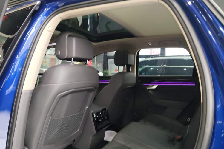 Used Volkswagen Touareg 2021 3.0 TSI Prestige Edition Classic Sport Package Headliner