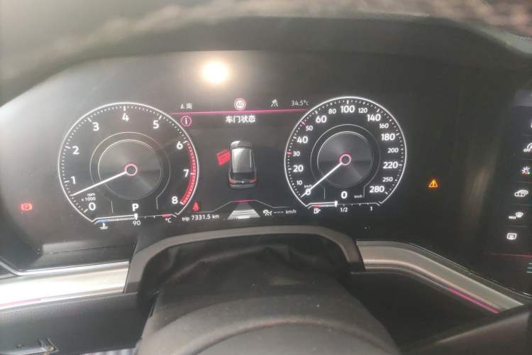 Used Volkswagen Touareg 2021 3.0 TSI Luxury Edition Black Diamond Sport Package Instrument Cluster