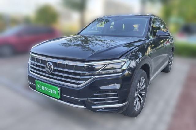 Used Volkswagen Touareg Touareg New Energy (parallel import), 2021, plug‑in hybrid, 58 km pure electric range