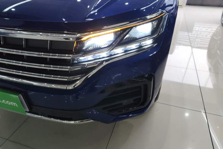 Used Volkswagen Touareg 2021 3.0 TSI Prestige Edition Classic Sport Package Left Front Headlight