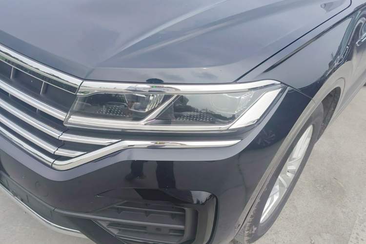 Used Volkswagen Touareg 2021 2.0 TSI RuiShang Edition Left Front Headlight