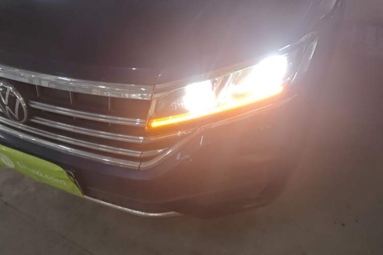 Used Volkswagen Touareg 2021 2.0 TSI RuiShang Edition Left Front Headlight