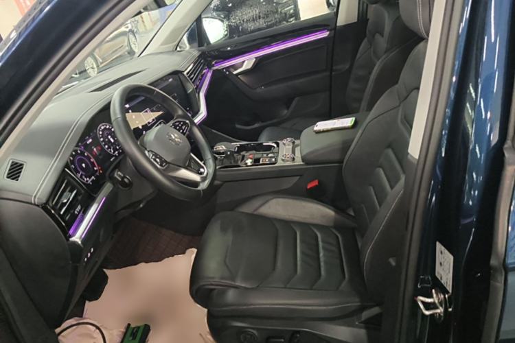 Used Volkswagen Touareg 2021 2.0 TSI RuiShang Edition Left Front Seat