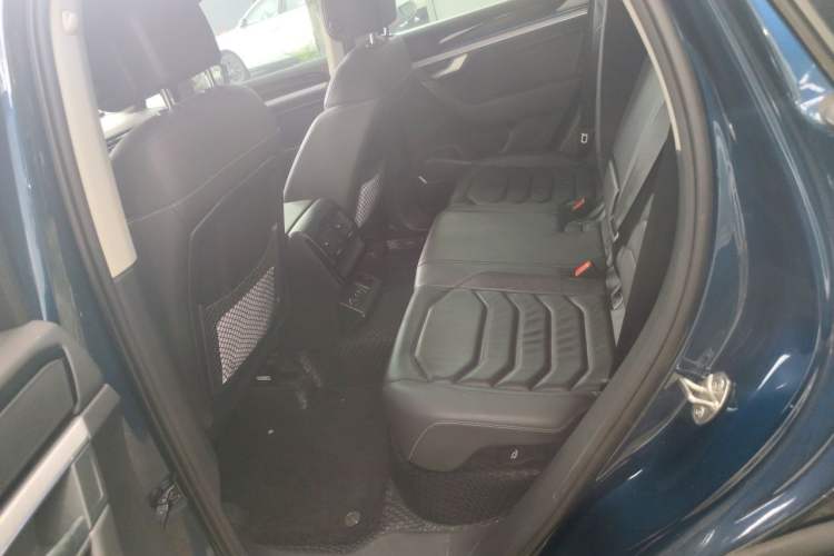 Used Volkswagen Touareg 2021 2.0 TSI RuiShang Edition Left Rear Seat