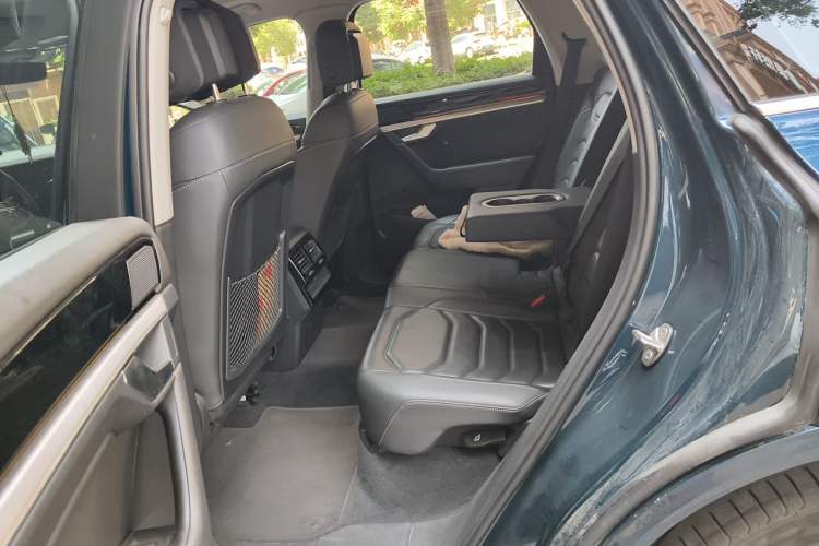 Used Volkswagen Touareg 2021 2.0 TSI RuiShang Edition Left Rear Seat