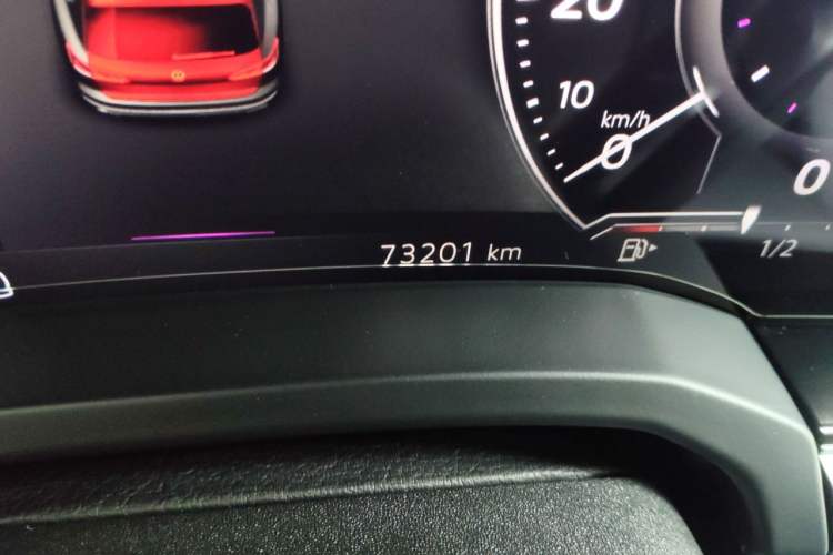 Used Volkswagen Touareg 2021 3.0 TSI Luxury Edition Black Diamond Sport Package Odometer Close Up