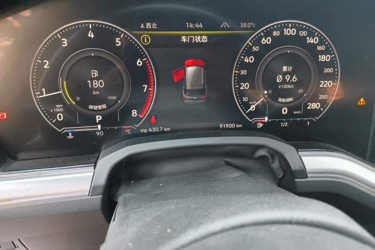 Used Volkswagen Touareg 2021 2.0 TSI RuiShang Edition Odometer Close Up