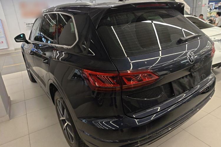 Used Volkswagen Touareg 2021 3.0 TSI Prestige Edition Classic Sport Package Rear Left 45 Deg