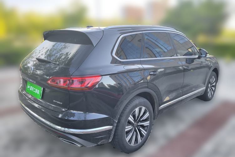 Used Volkswagen Touareg  Rear Right 45 Deg